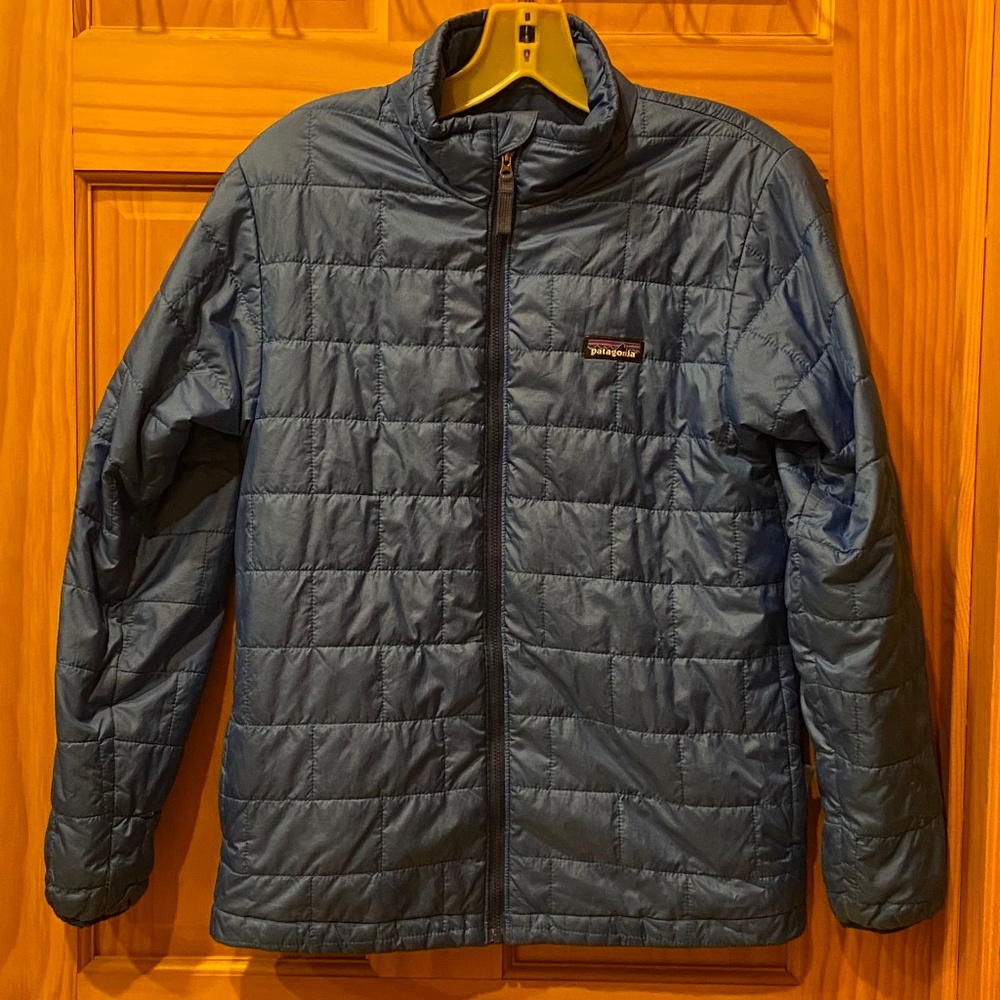 Patagonia  Blue Light Weight Quilted Jacket Kids Size XL.